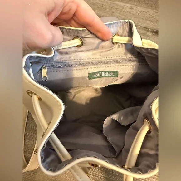 2.66 lbs of Craft Jewelry and a Small Backpack purse - Picture 8 of 13